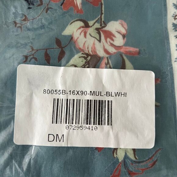 The Company Store Aster 16x90 Blue/White Fall Floral Table Runner New - Picture 9 of 10